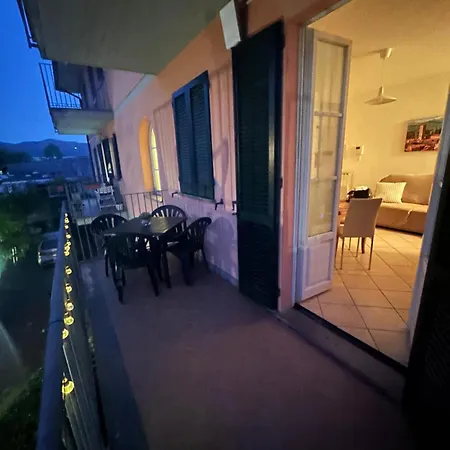 Casa Marta Vicino A Centro E Ospedale San Luca Lägenhet